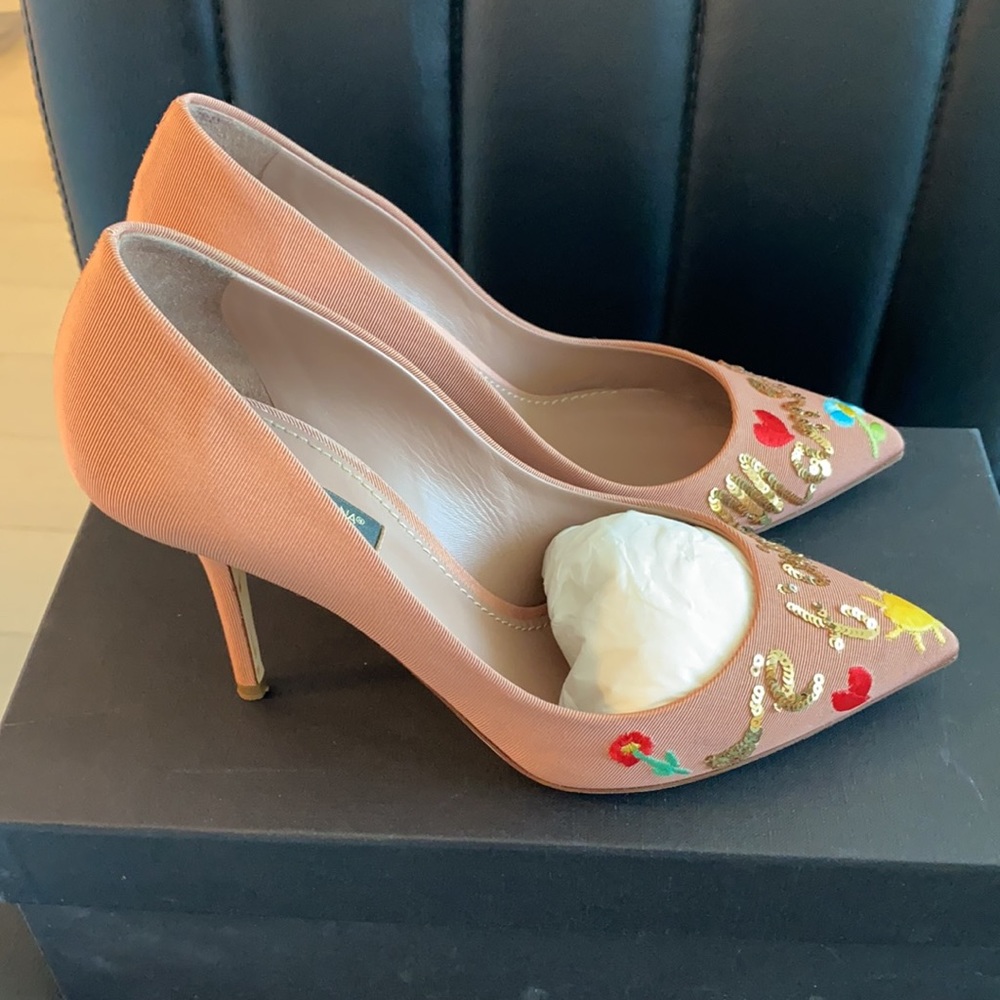 💢SOLD💢Dolce & Gabbana Embroidered Je T’aime Maman Pumps size 38.5 - Picture 3 of 11